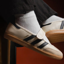 Cargar imagen en el visor de la galería, ADDIDAS SAMBA JANE BEIGE
